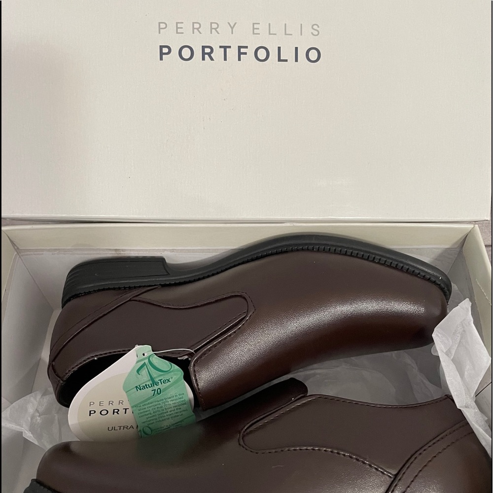 👏😊Host Pick!😊👏 Perry Ellis Boy’s Slide-On Dress Shoes